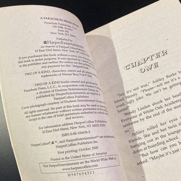 Two of a Kind #13: War of the Wardrobes by Megan Stine - Paperback Novel - Picture 4 of 4